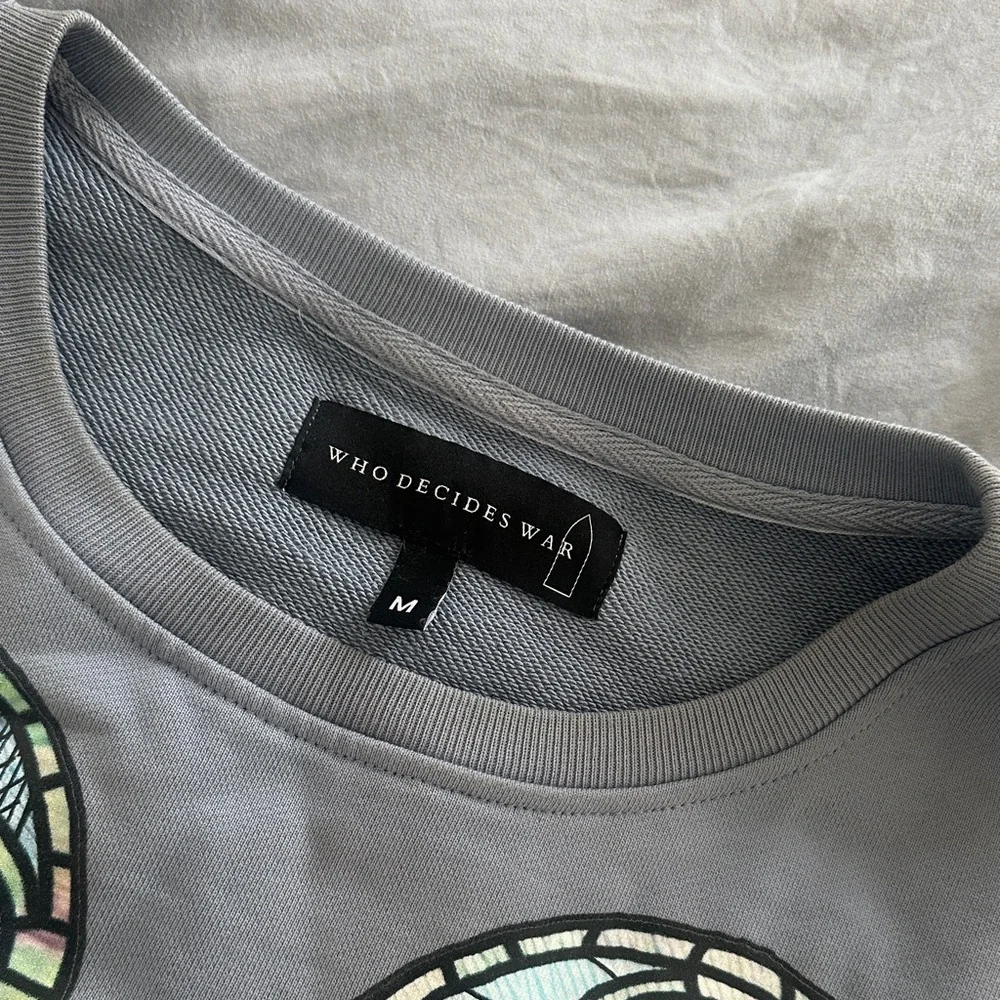 Who Decides War Politics As Usual Crewneck Sweater sz Medium - Picture 4 of 7